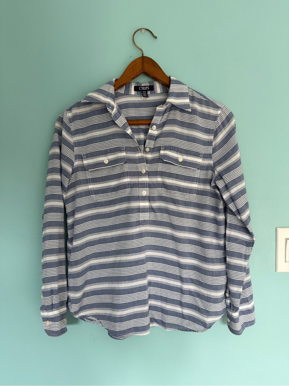 CHAPS Denim Striped Button Down Shirt Blue White Small - Picture 2 of 5